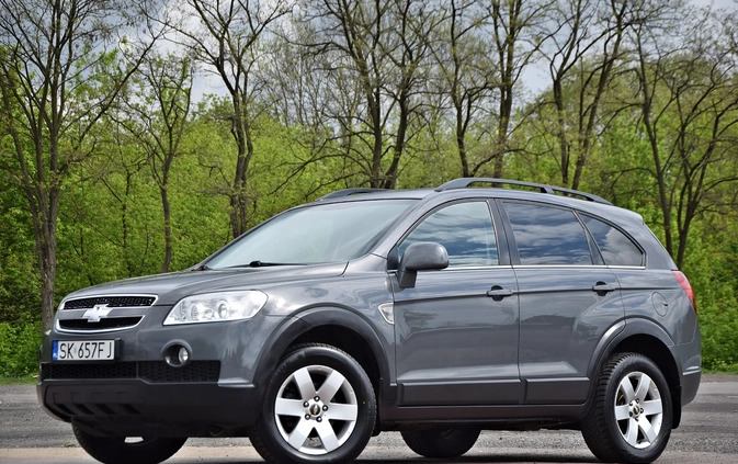 Chevrolet Captiva cena 27900 przebieg: 207000, rok produkcji 2010 z Pasym małe 704